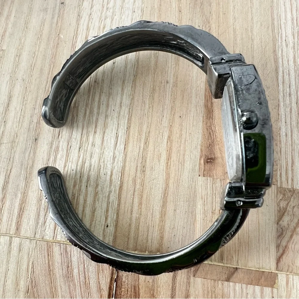 Studio time ladies black cuff bracelet watch NEW BATTERY